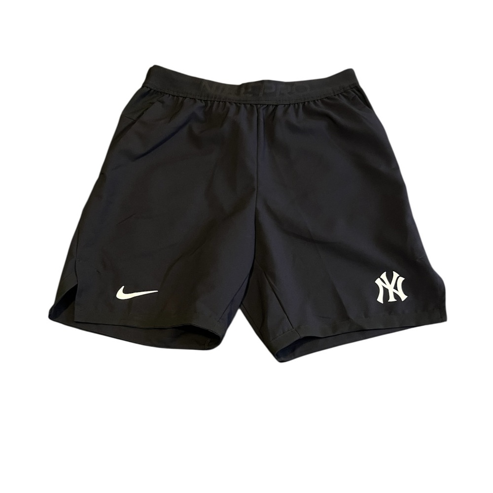 Nike Yankees Shorts